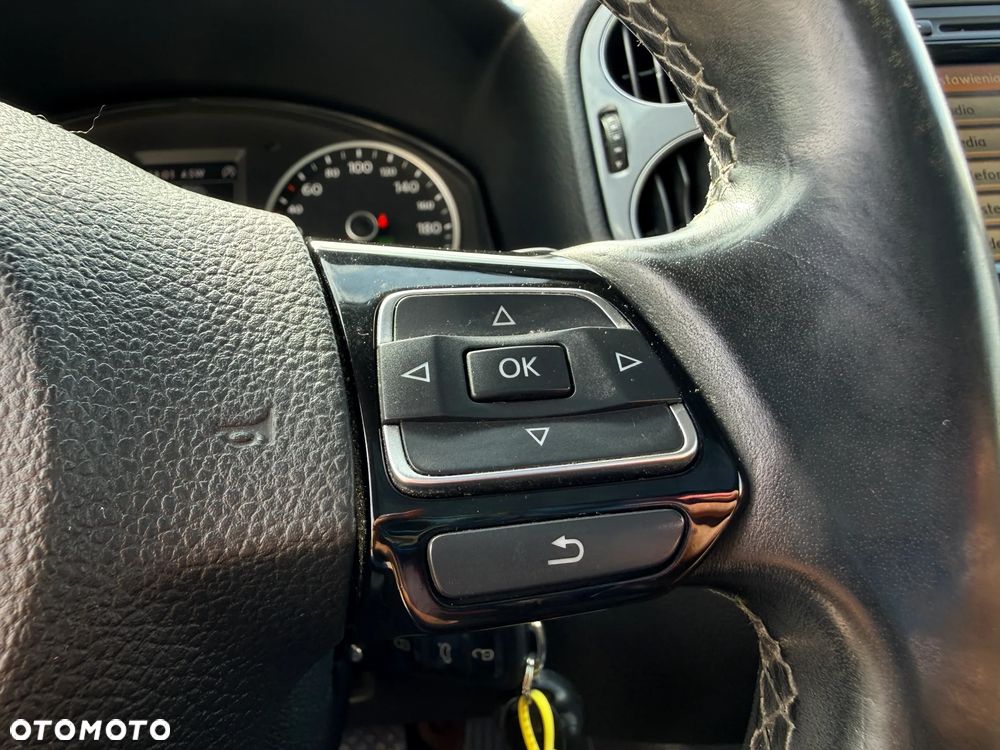 Volkswagen Tiguan 2.0 TDI 4Mot Perfectline R-Style DSG - 32