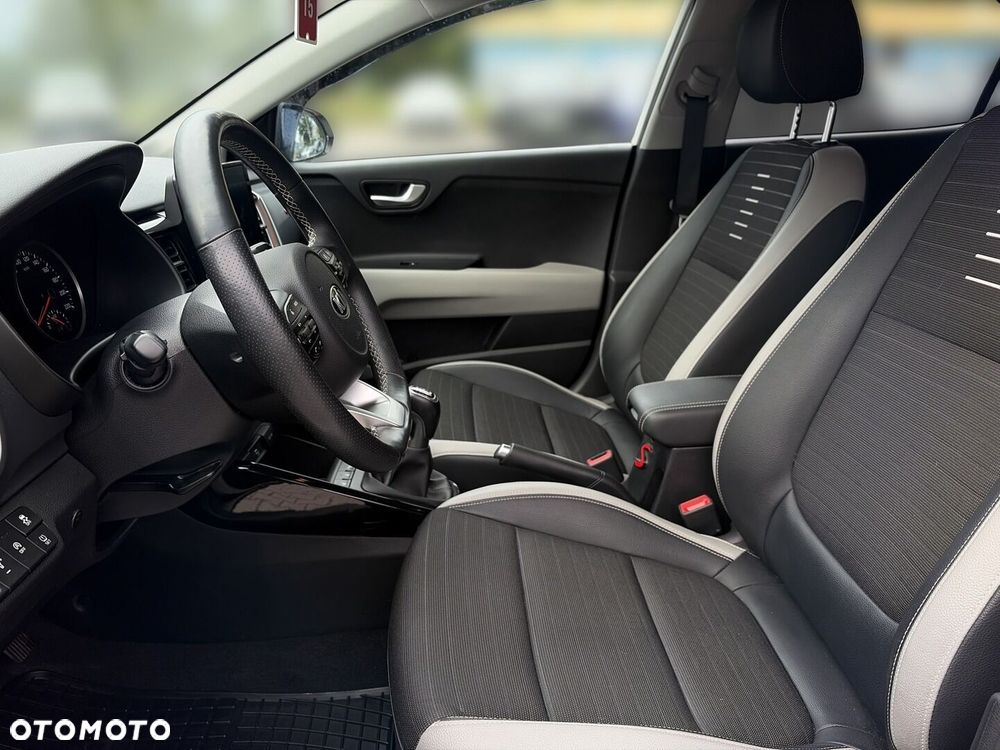 Kia Stonic 1.0 T-GDI L Business Line - 16