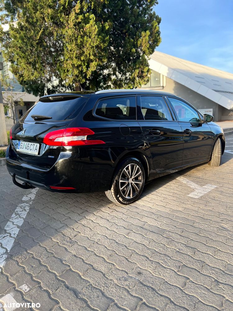 Peugeot 308 - 3