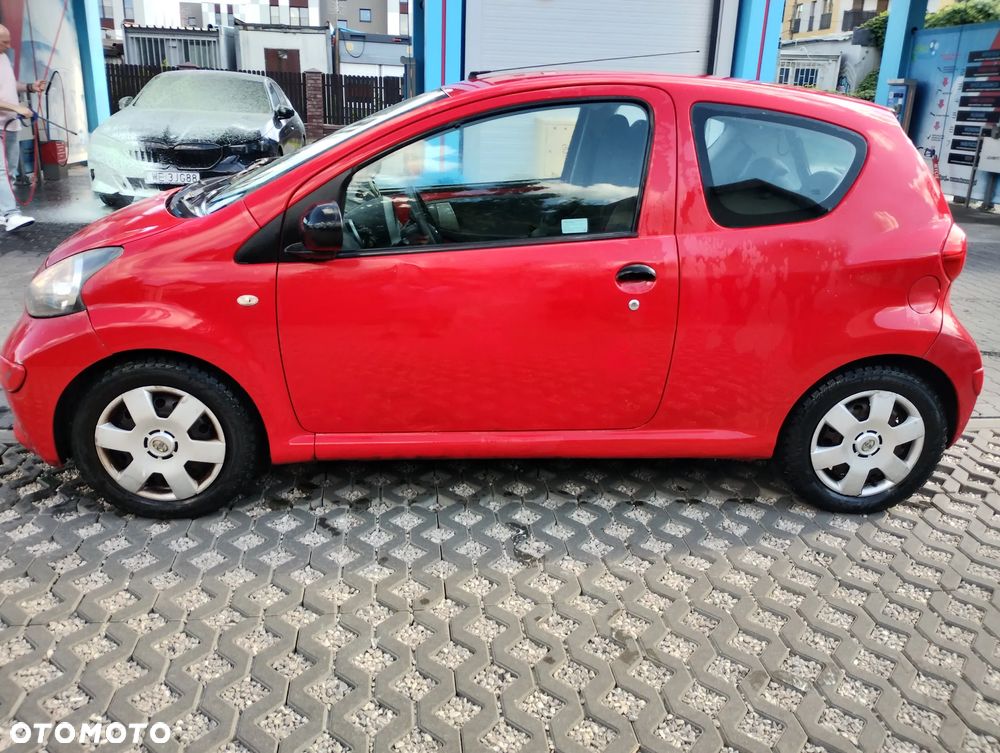 Toyota Aygo - 1