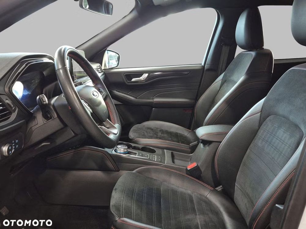 Ford Kuga 2.5P PHEV FWD ST-Line - 11