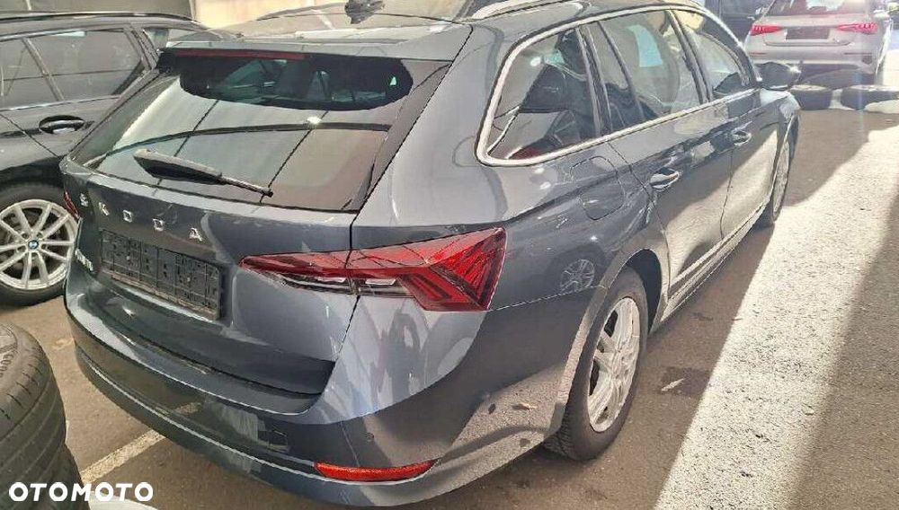 Skoda Octavia 2.0 TDI SCR Style DSG - 4