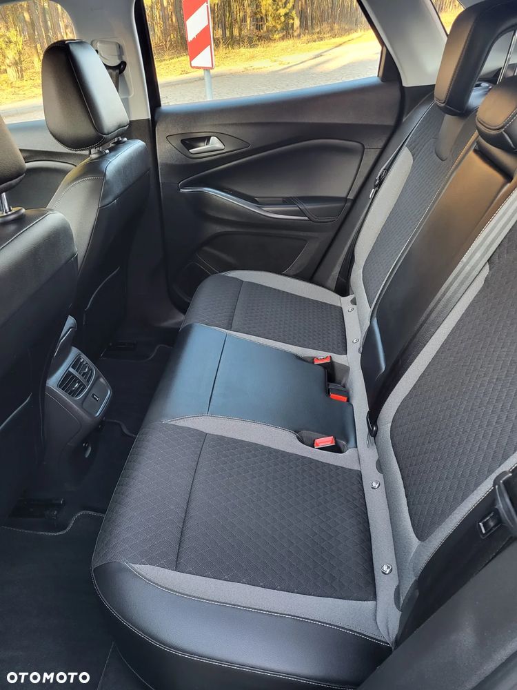 Opel Grandland X 1.6 DI Start/Stop Business Elegance - 11