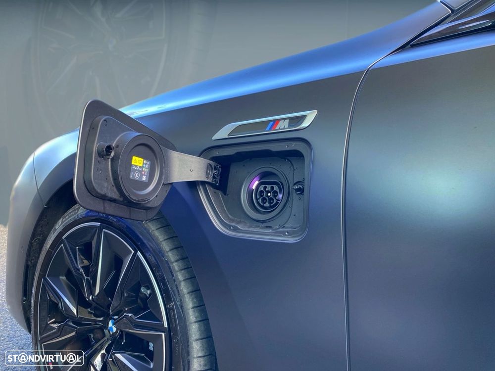 BMW 760 M760e xDrive - 3