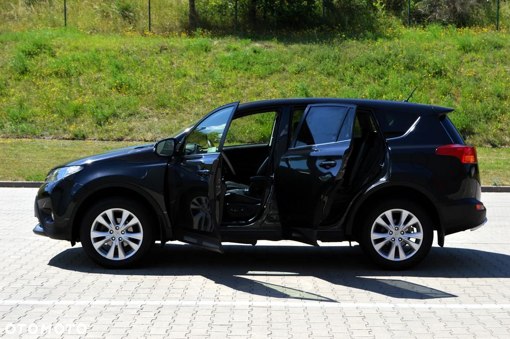 Toyota RAV4 2.2 D-4D Prestige - 25