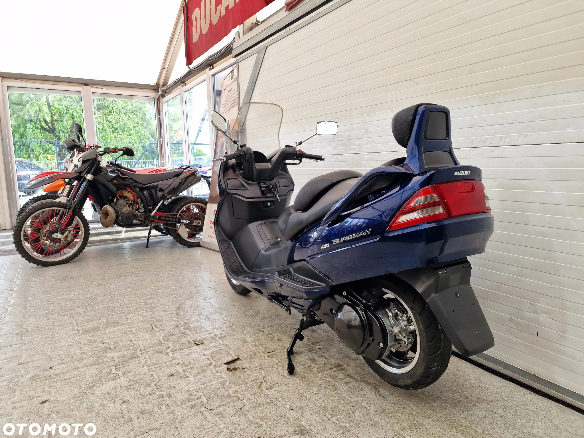 Suzuki Burgman - 8
