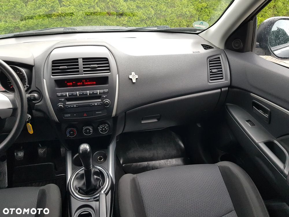 Mitsubishi ASX - 14