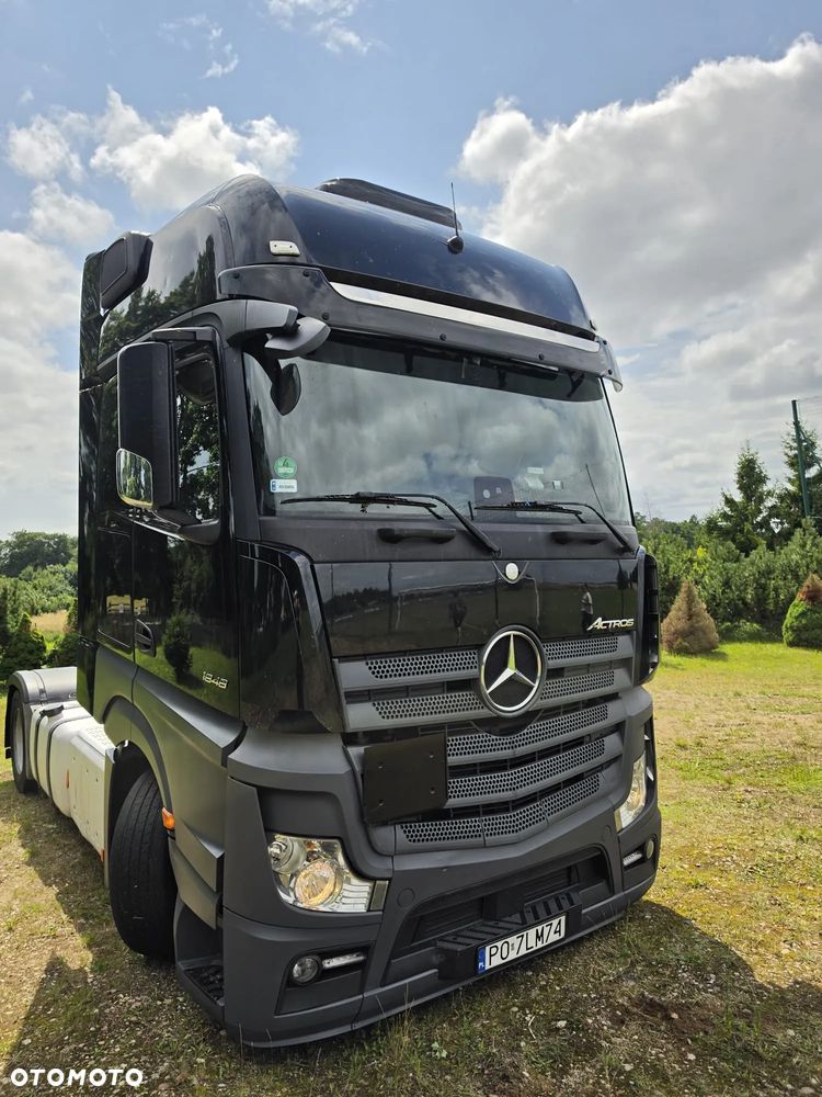 Mercedes-Benz Actros - 2