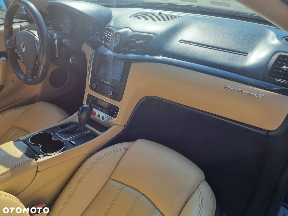 Maserati GranTurismo S Automatik - 7