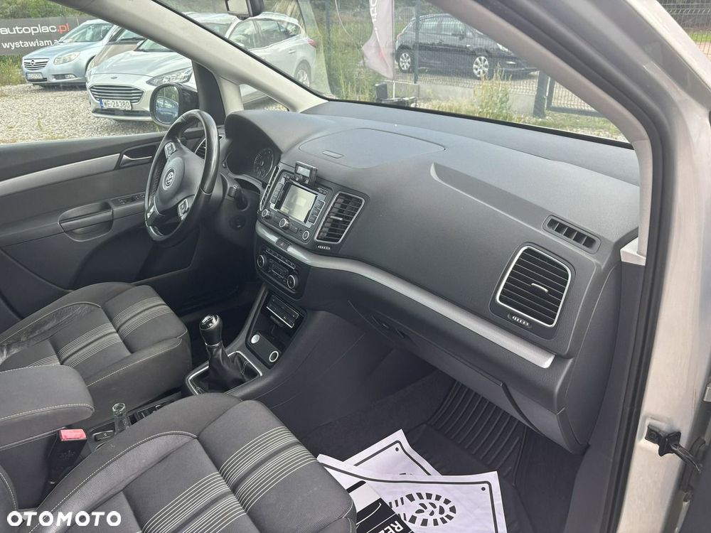 Volkswagen Sharan - 40