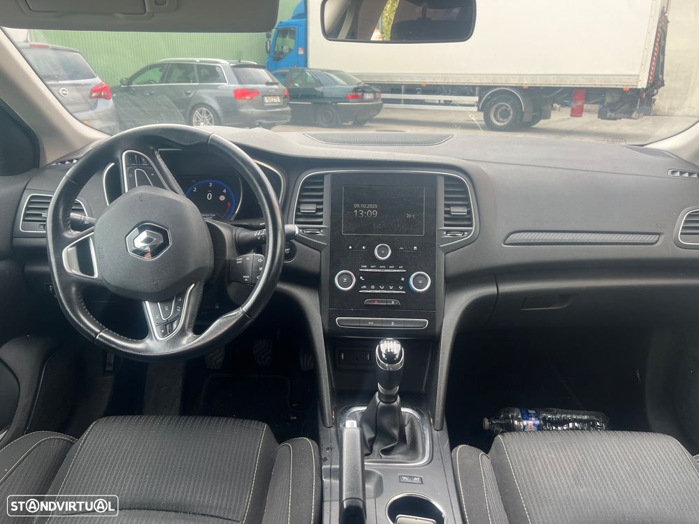 Renault Mégane 1.5 Blue dCi Limited - 8