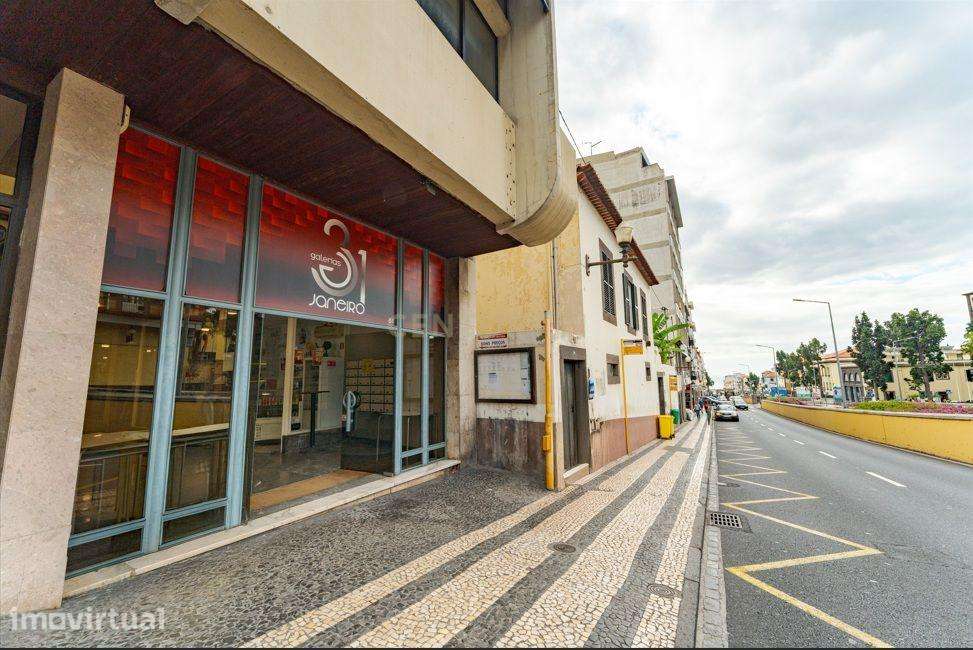 Loja no Centro da Cidade – Galerias 31 de Janeiro - Grande imagem: 3/12