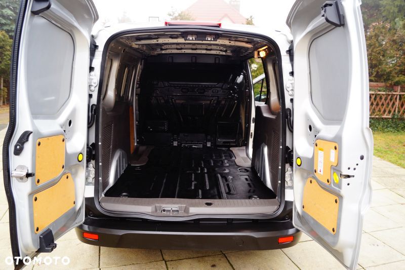 Ford Transit Connect - 28