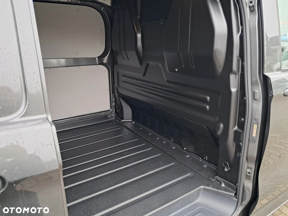 Volkswagen Transporter - 9