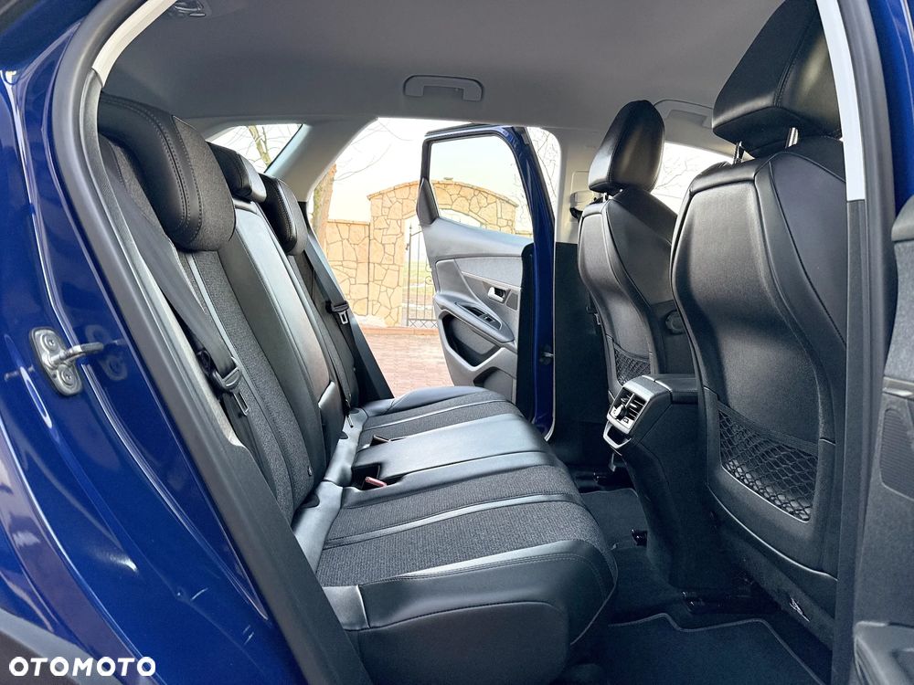 Peugeot 3008 1.5 BlueHDi Allure Pack S&S EAT8 - 25