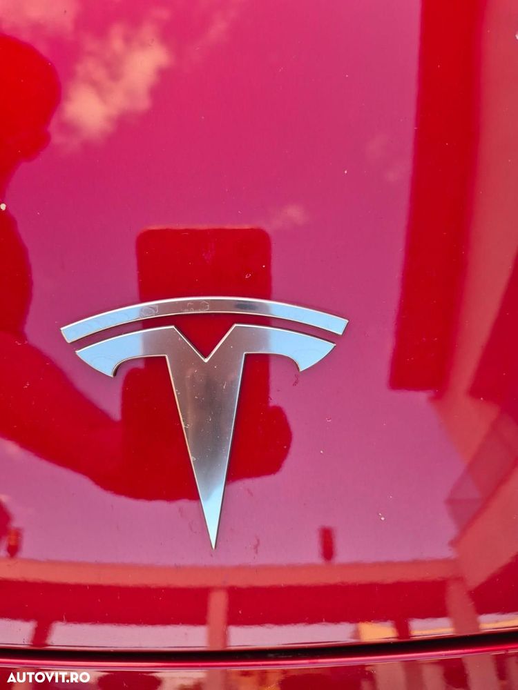 Tesla Model 3 - 28