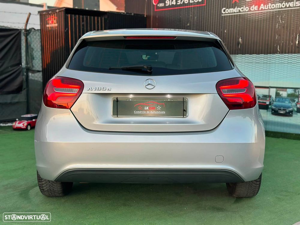 Mercedes-Benz A 180 d BlueEFFICIENCY Edition - 20
