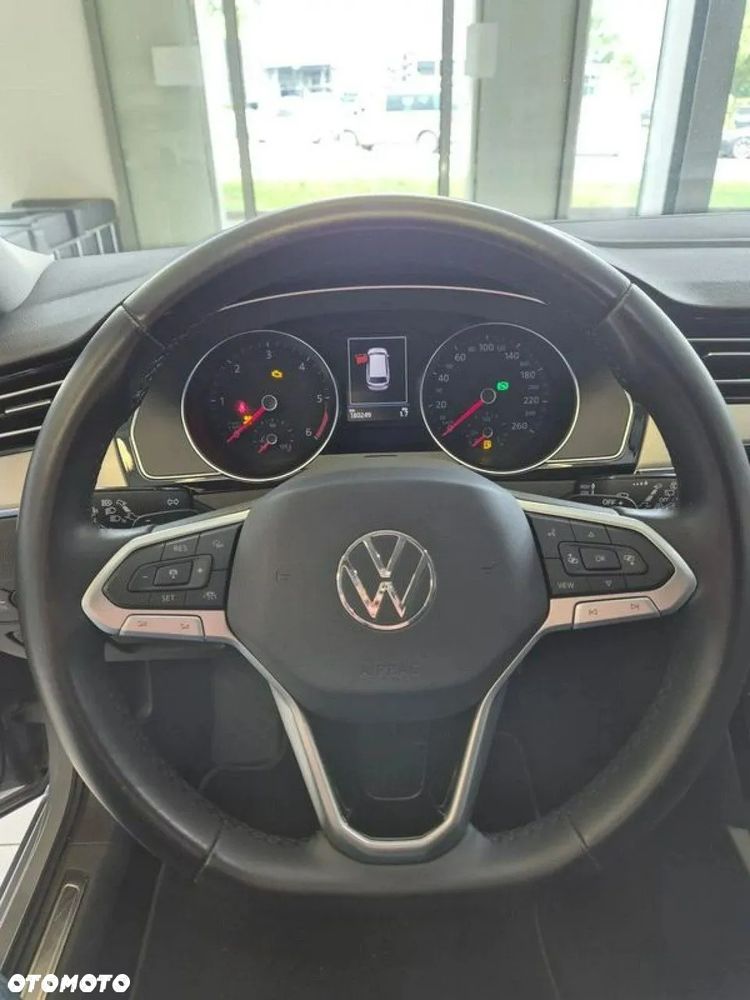 Volkswagen Passat 2.0 TDI Elegance DSG - 19