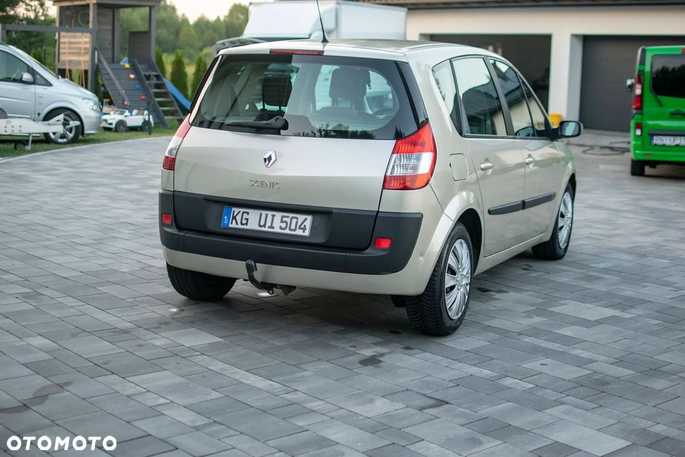 Renault Scenic - 15