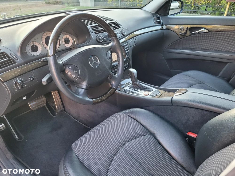 Mercedes-Benz Klasa E 500 Avantgarde - 29
