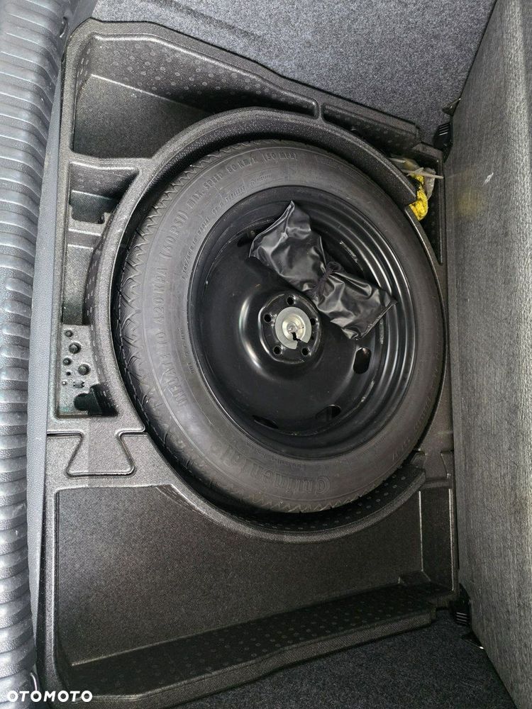 Volkswagen Tiguan - 8