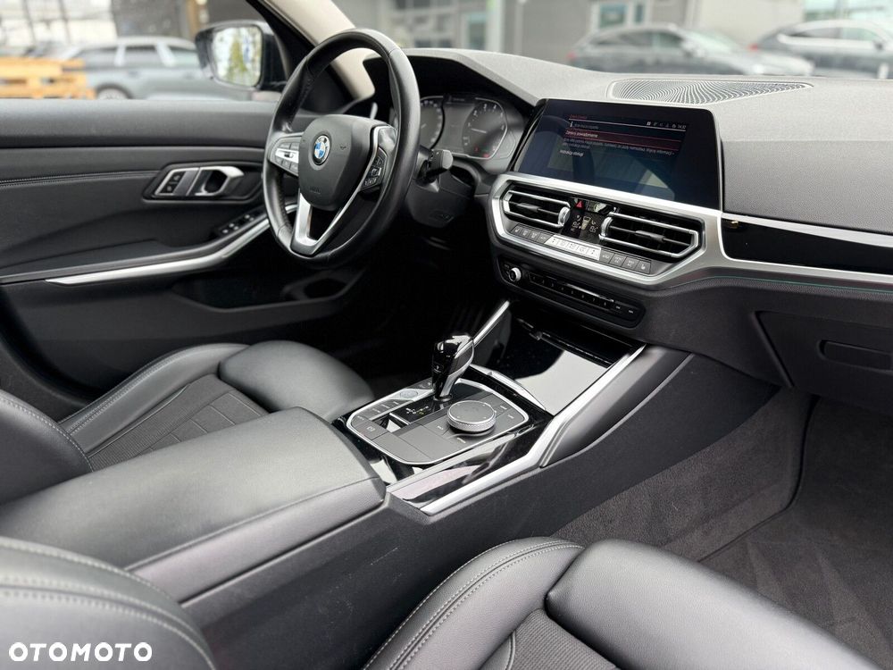 BMW Seria 3 - 21