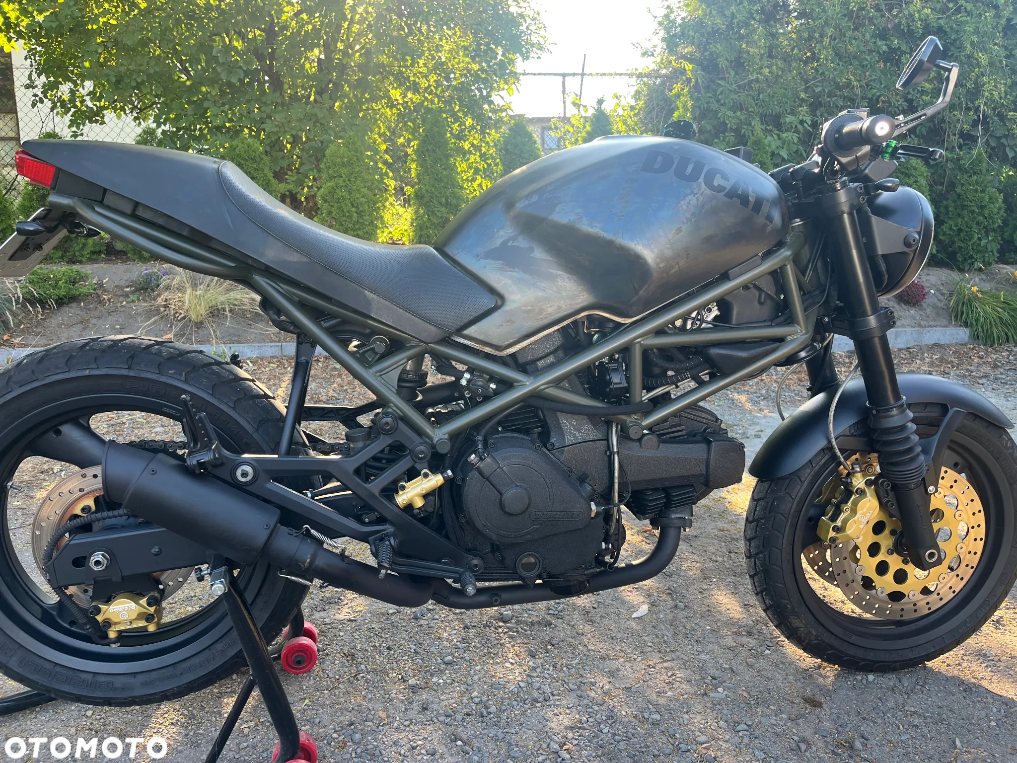 Ducati Monster - 25