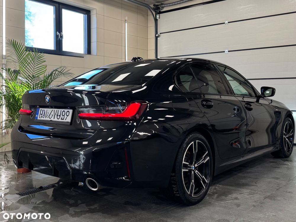 BMW Seria 3 320d xDrive M Sport sport - 9