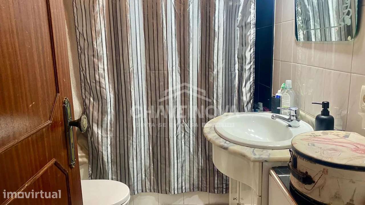 Apartamento T2 virado Poente c/lugar de garagem - Grande imagem: 5/12