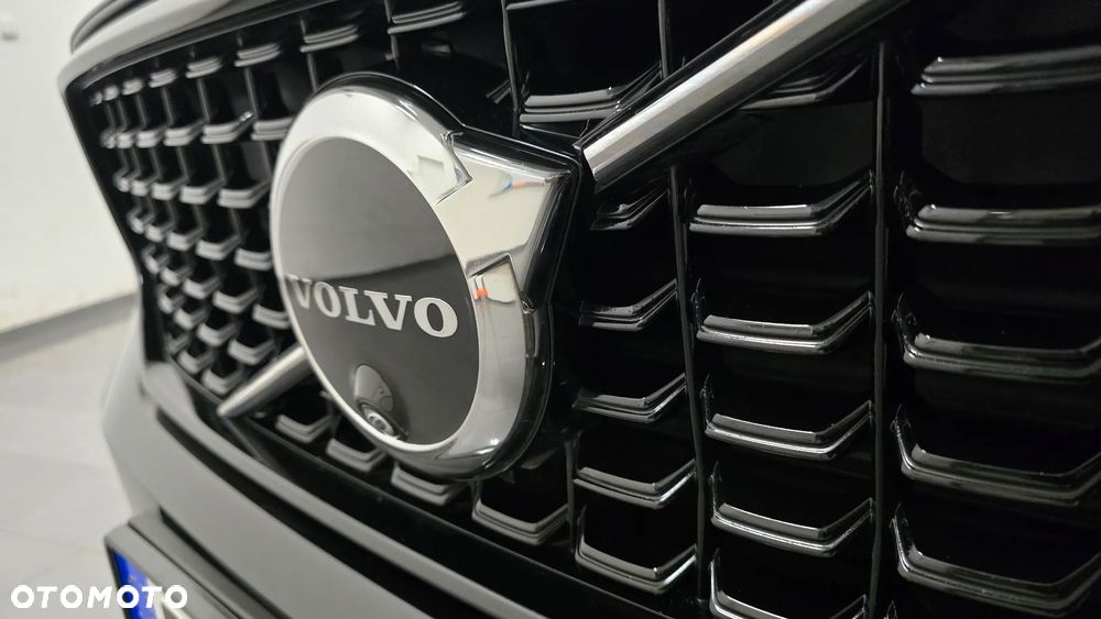 Volvo XC 40 B4 B DKG Plus Black Edition - 13