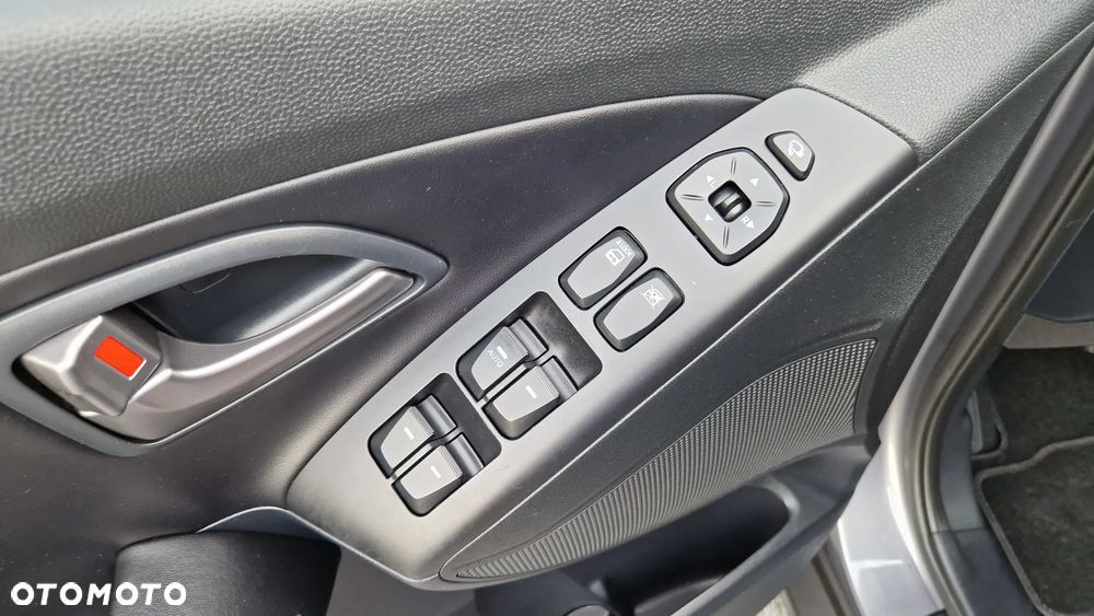 Hyundai ix35 1.7 CRDi Premium 2WD - 24