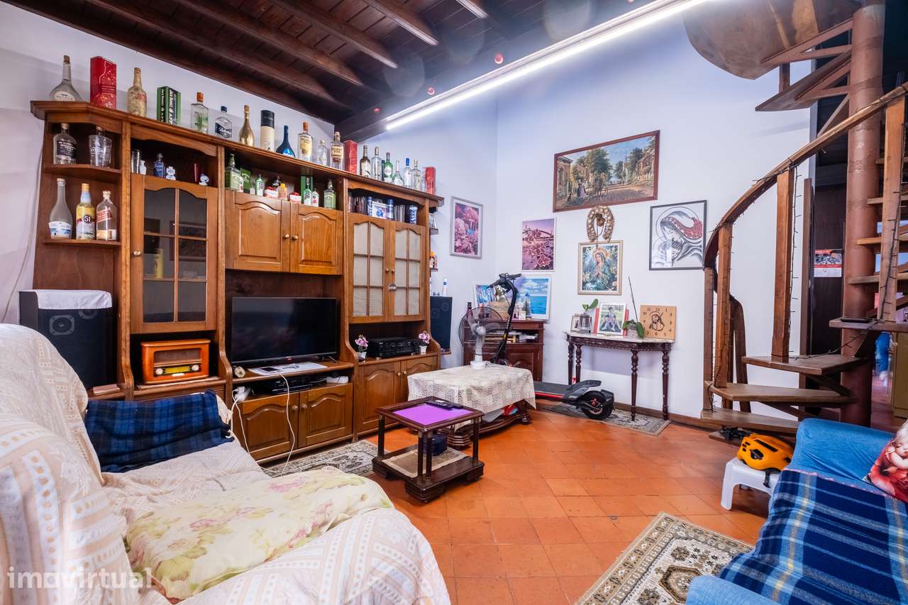 Casa T1 com Mezanine e Logradouro na Calheta – Ponta Delgada - Grande imagem: 5/9