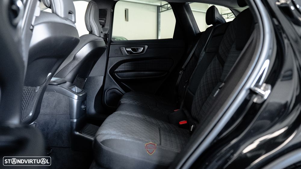 Volvo XC 60 2.0 T8 PHEV Inscription Expression AWD - 36