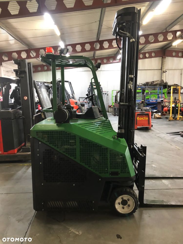 Combilift [2012] WÓZEK 4-kierunkowy COMBILIFT C2500CB gaz 2,5t - 7