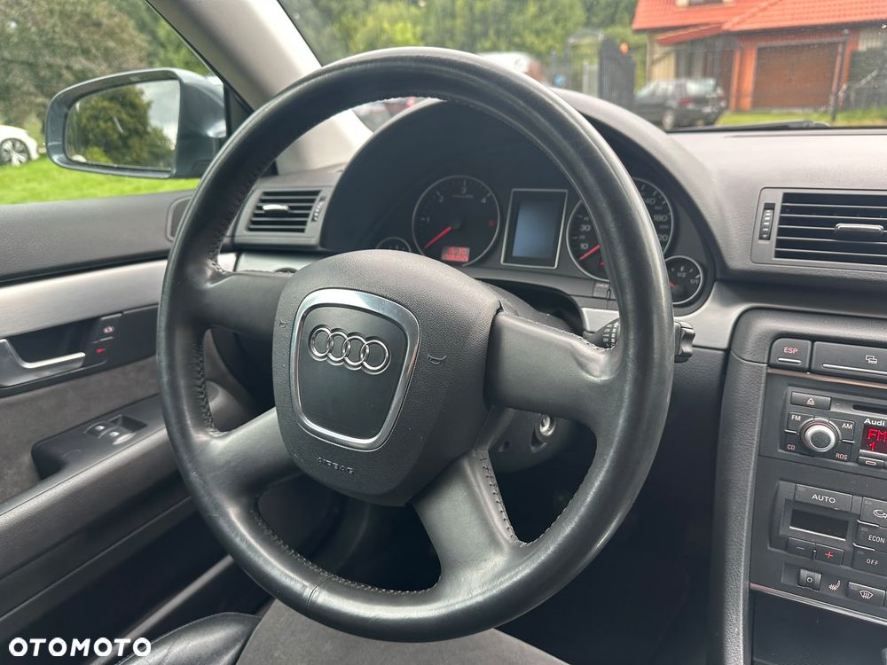 Audi A4 Avant - 22