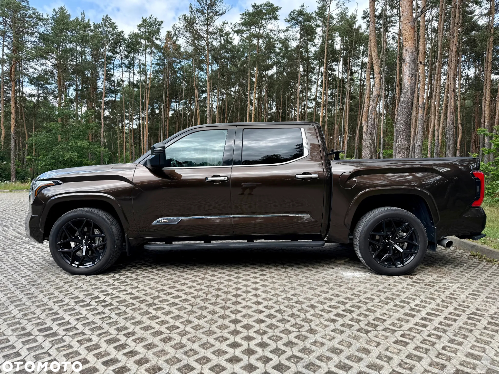 Toyota Tundra - 34