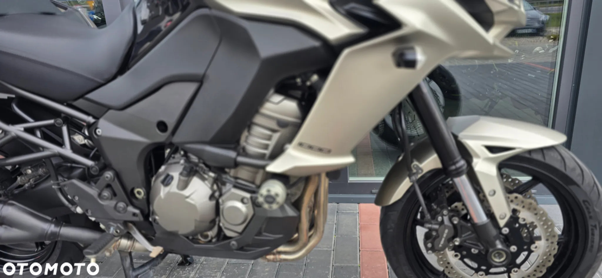 Kawasaki Versys 1000 - 9