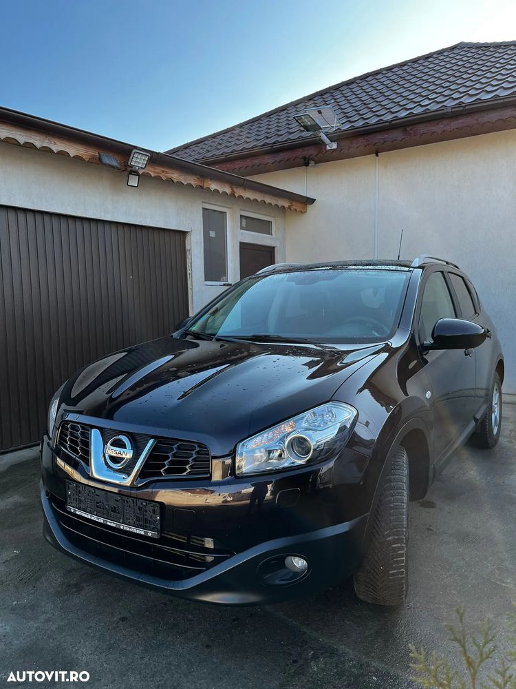 Nissan Qashqai 2.0 dCi DPF 4x4 Aut acenta - 4