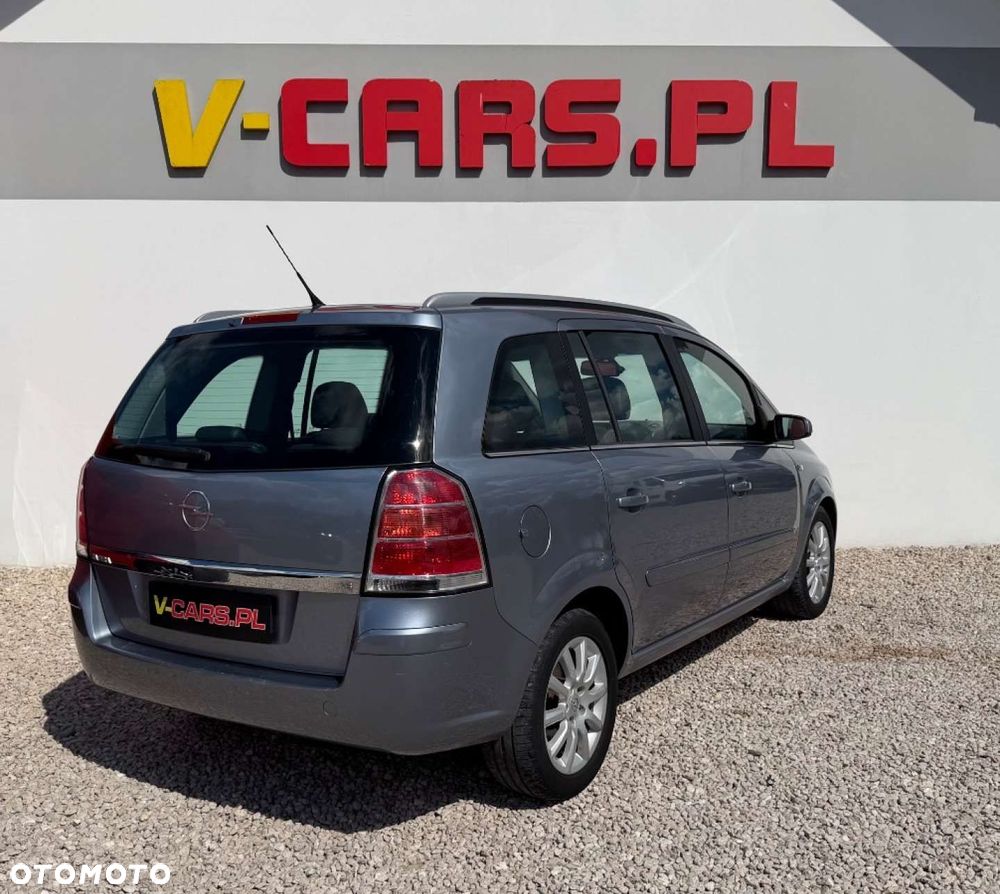 Opel Zafira - 17