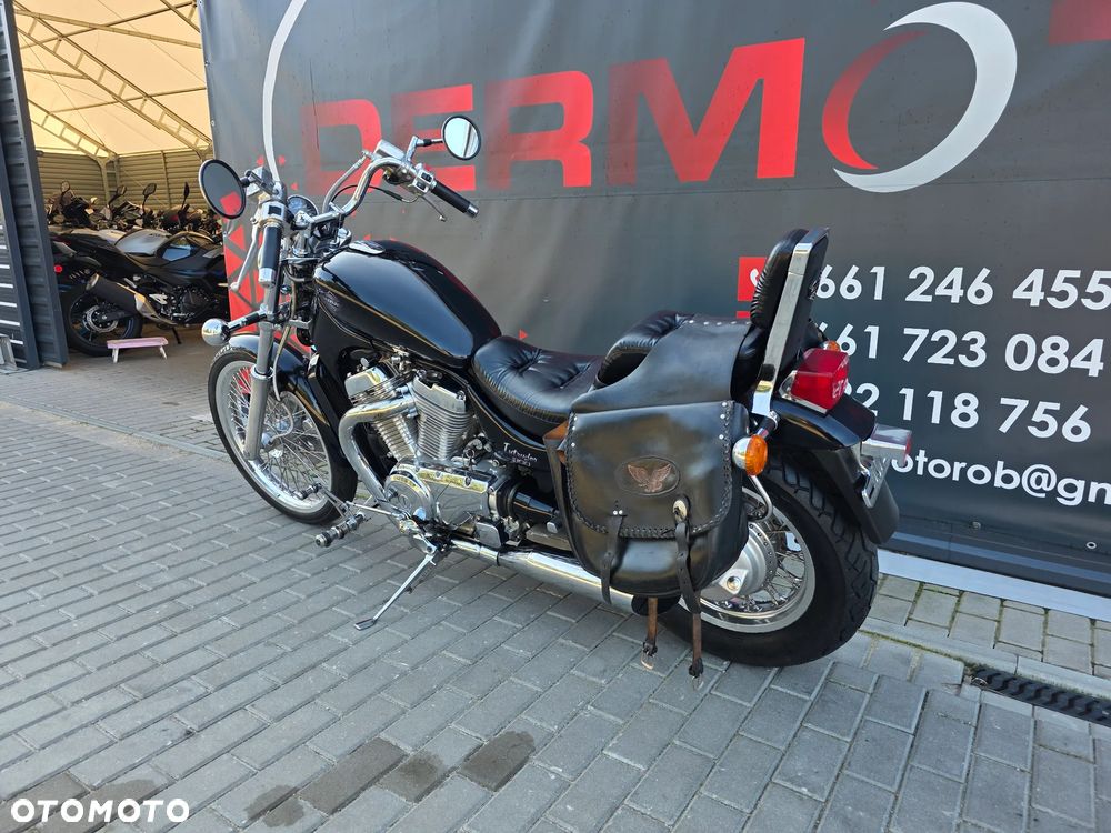 Suzuki Intruder - 6