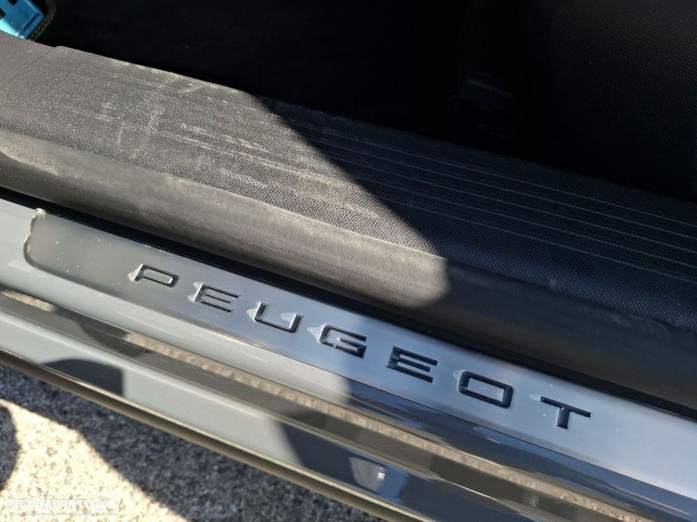 Peugeot 408 1.6 Hybrid GT e-DCS7 — fotografia 28