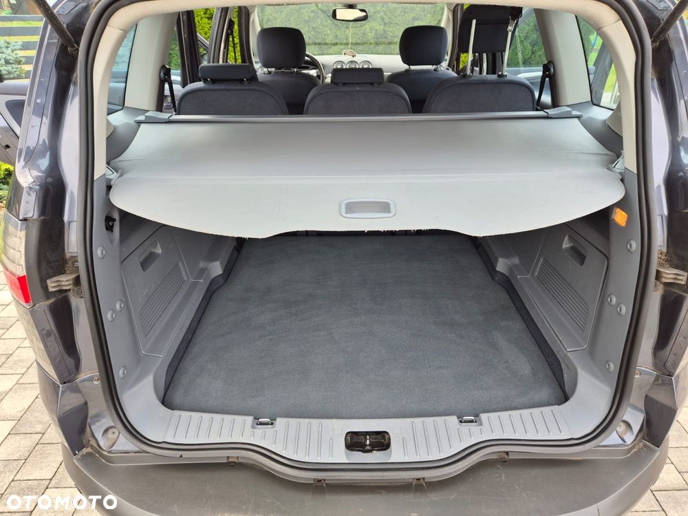 Ford S-Max 2.0 Titanium - 23