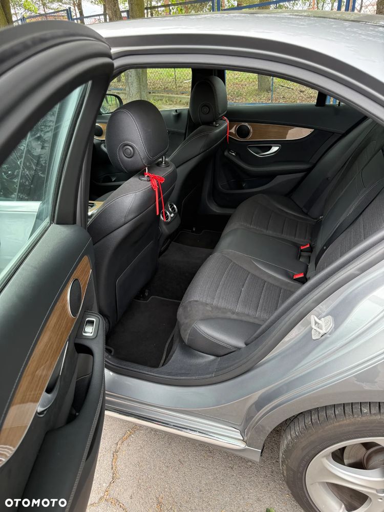 Mercedes-Benz Klasa C 200 4-Matic 7G-TRONIC - 9