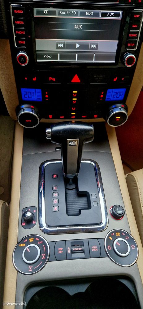 VW Touareg 3.0 TDI V6 Tiptronic - 7