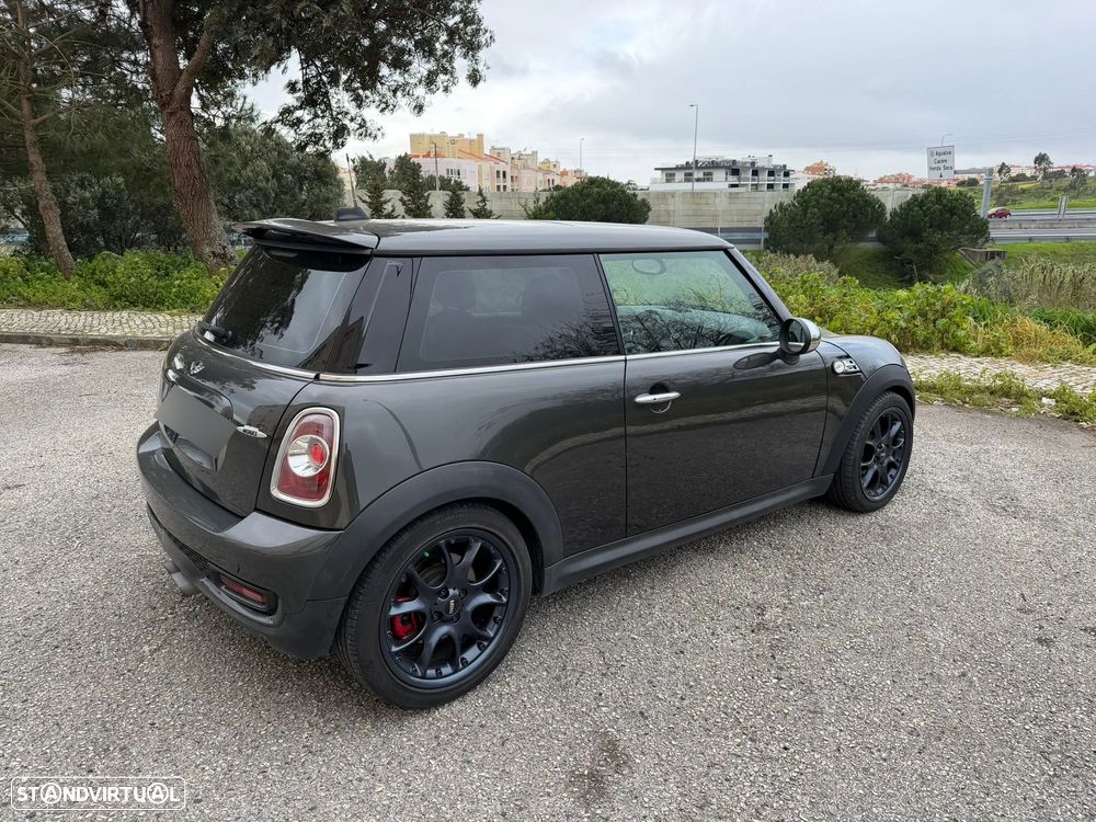 MINI 3 Portas John Cooper Works - 10