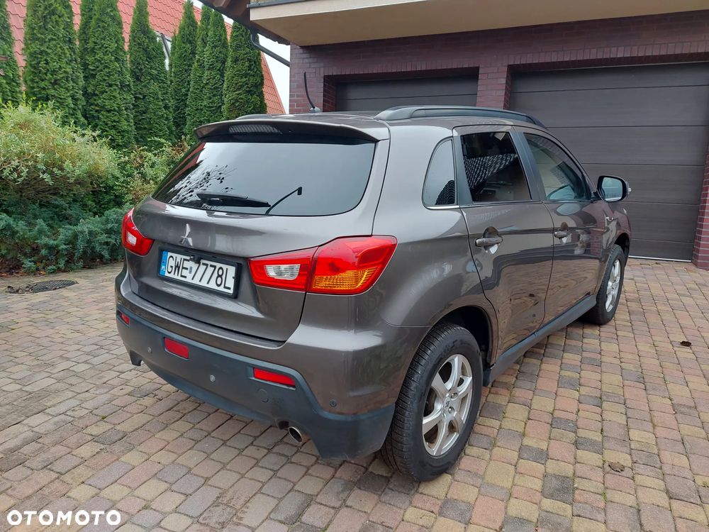 Mitsubishi ASX - 11