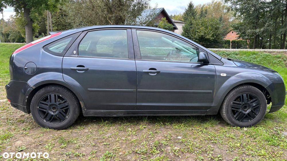 Ford Focus 1.6 Ghia - 3