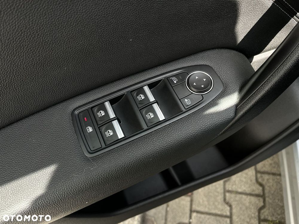 Renault Captur - 19