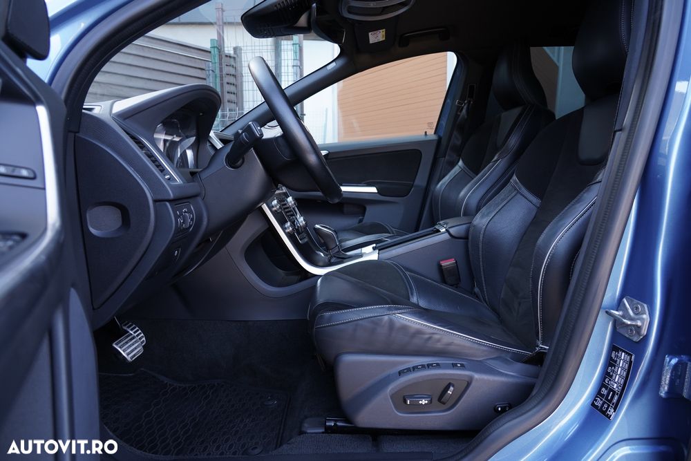 Volvo XC 60 D5 AWD Aut. Summum - 25