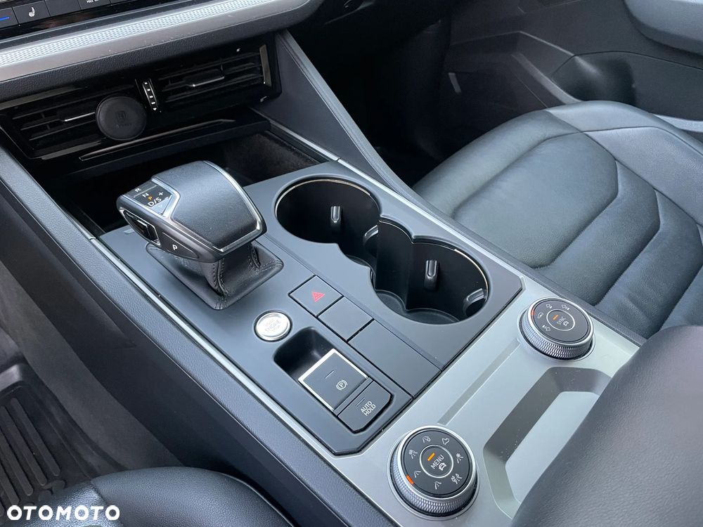 Volkswagen Touareg 3.0 V6 TDI 4Motion DPF Automatik - 13